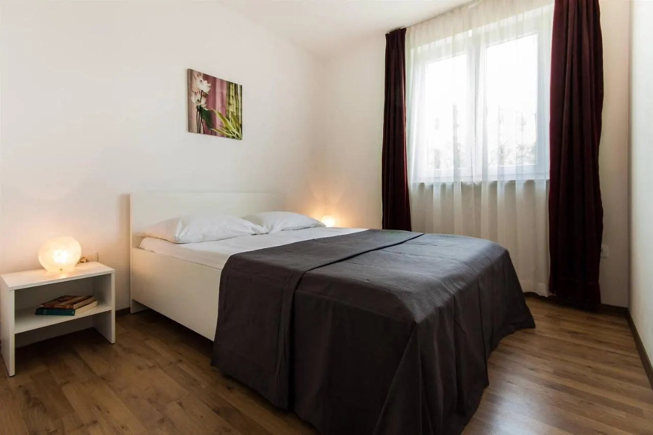 App Zlatar Apartment Umag