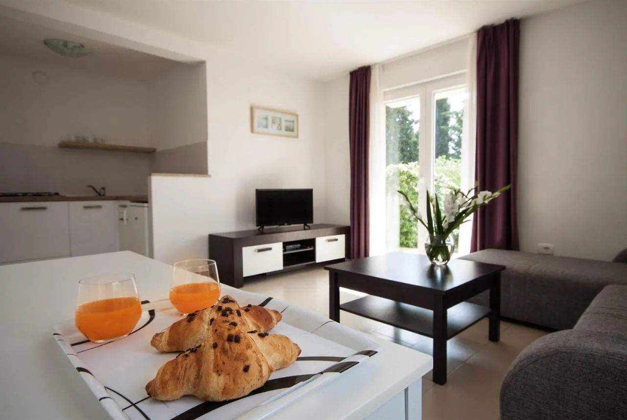 App Zlatar Apartment Umag