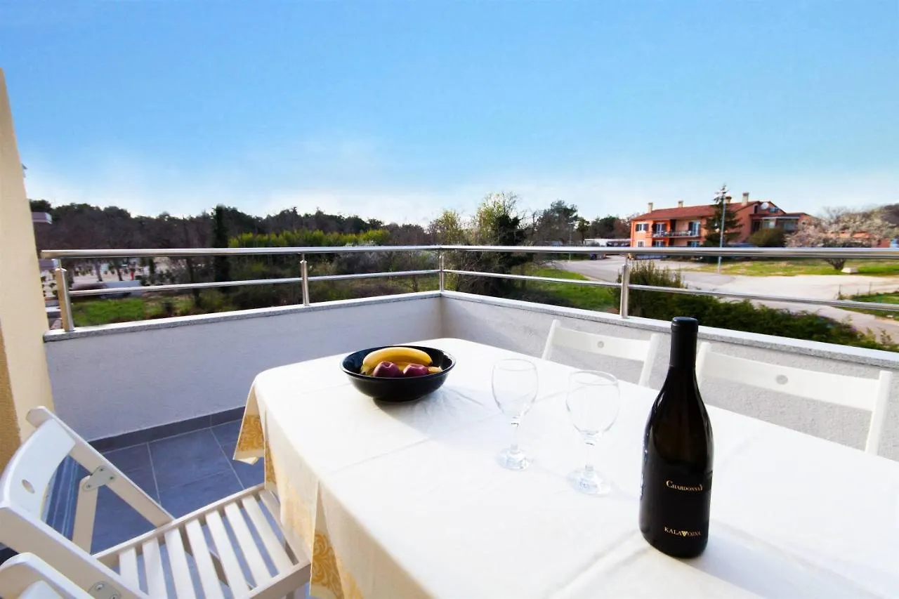 App Zlatar Apartment Umag
